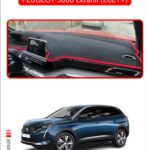 Peugeot 3008 Ekranlı (2021+) Torpido Koruma Halısı - Kırmızı Kenar